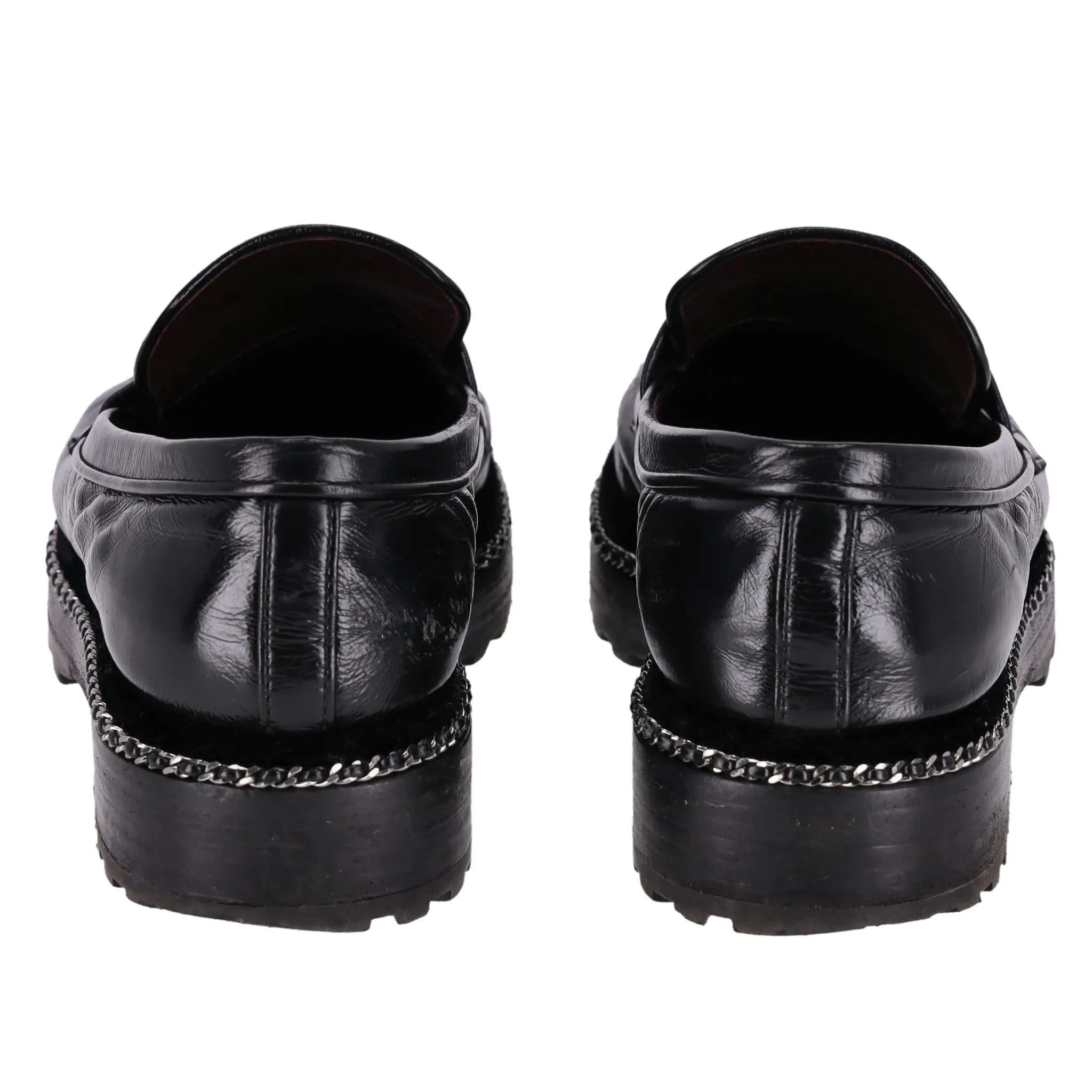 Chanel Calfskin Leather 'CC' Logo & Chain Moccasin Loafers. Size 39.5