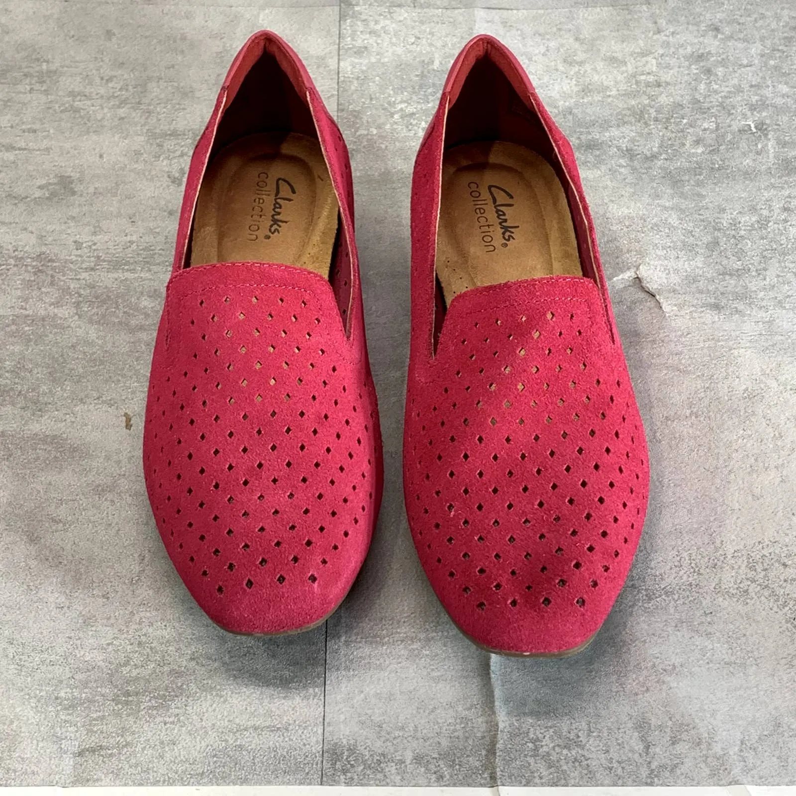 CLARKS COLLECTION Women's Fuchsia Suede Juliet Hayes Perforated Loafers SZ 8